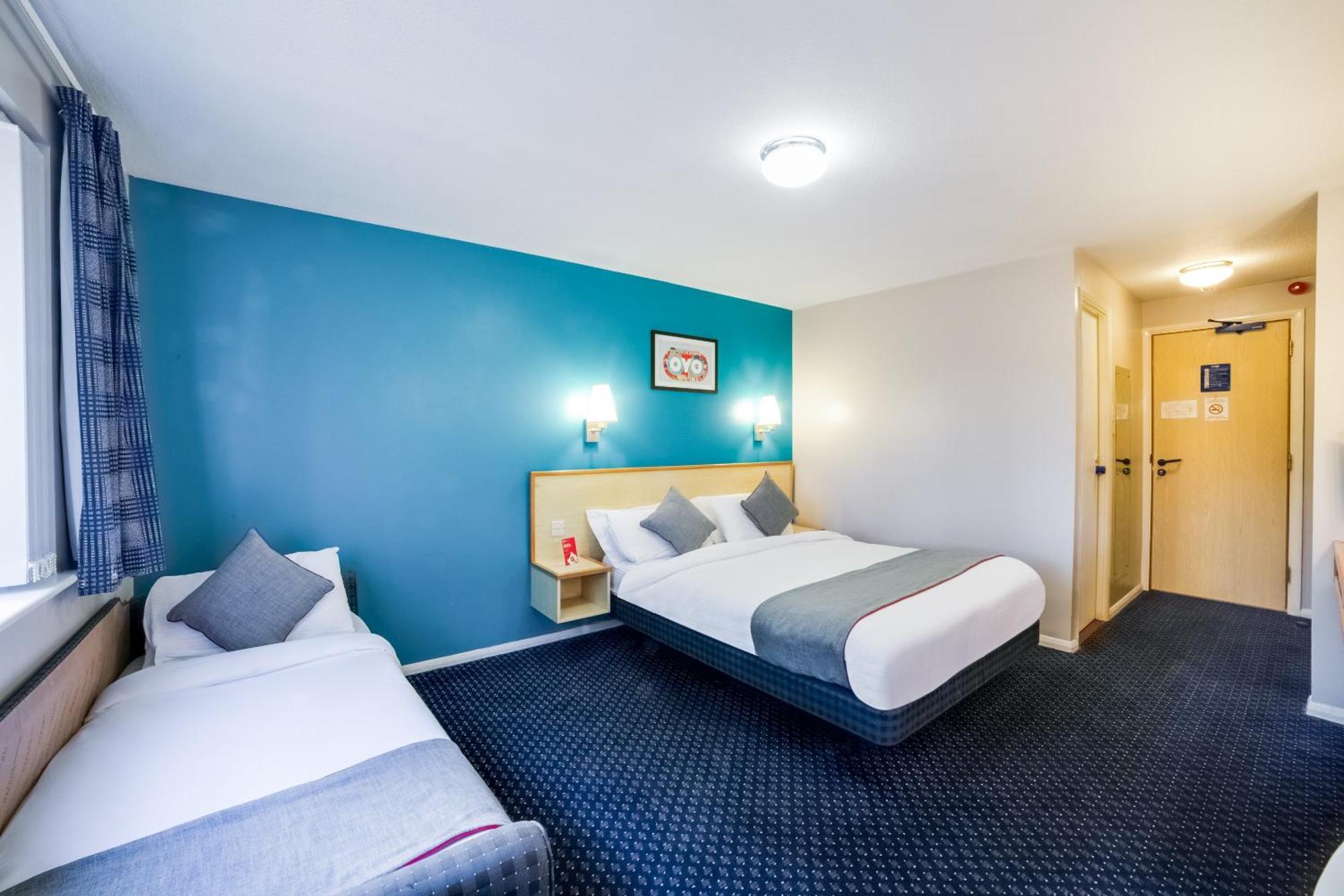 Hotel Oyo Sunrise Hotel, A46 N Leicester Thrussington