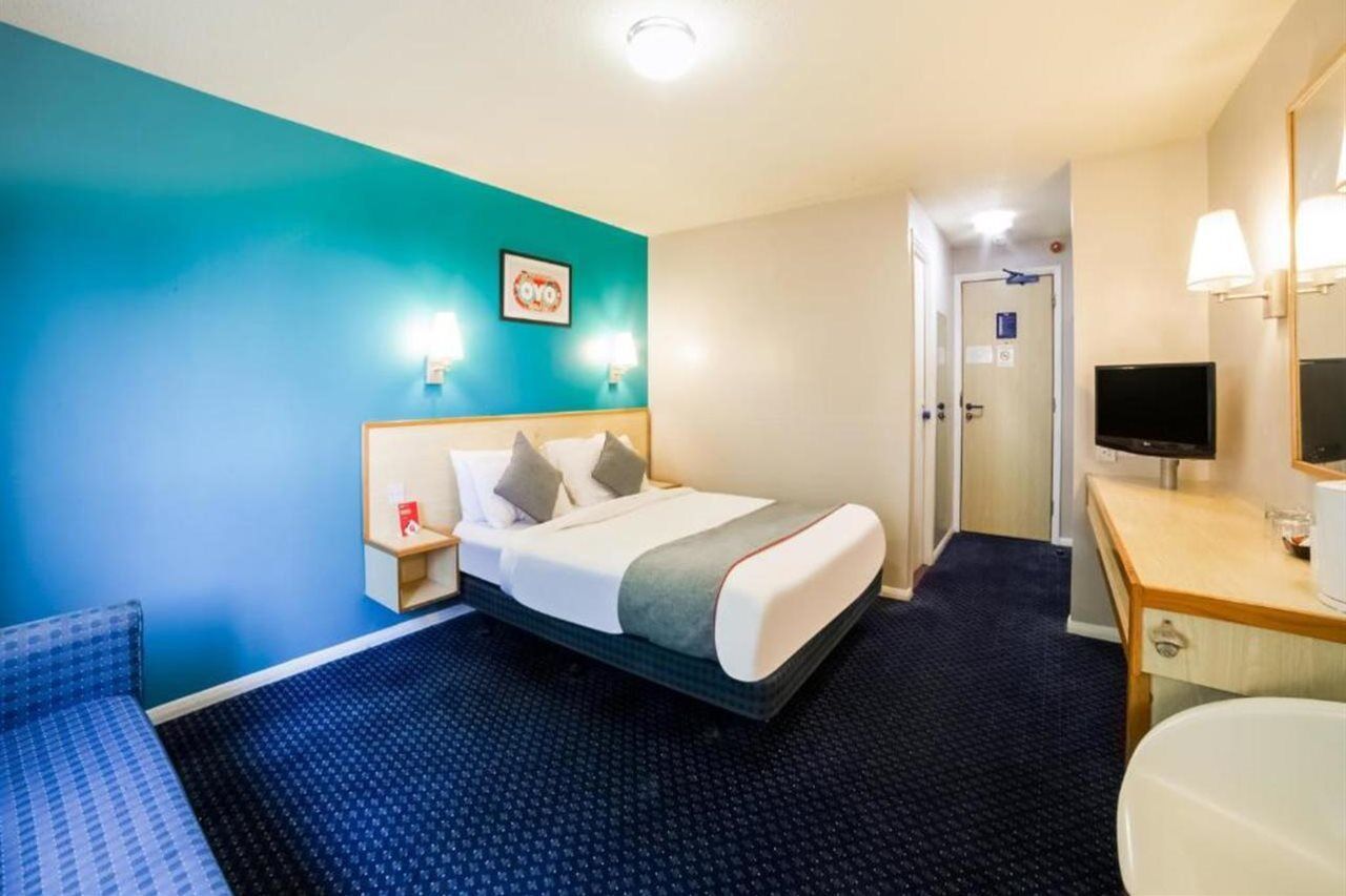 Oyo Sunrise Hotel, A46 N Leicester 3*